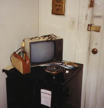 Room 317, Refrigerator
