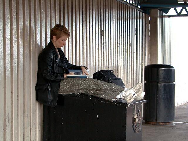 sorabji.com: Waiting for a subway, New York City
