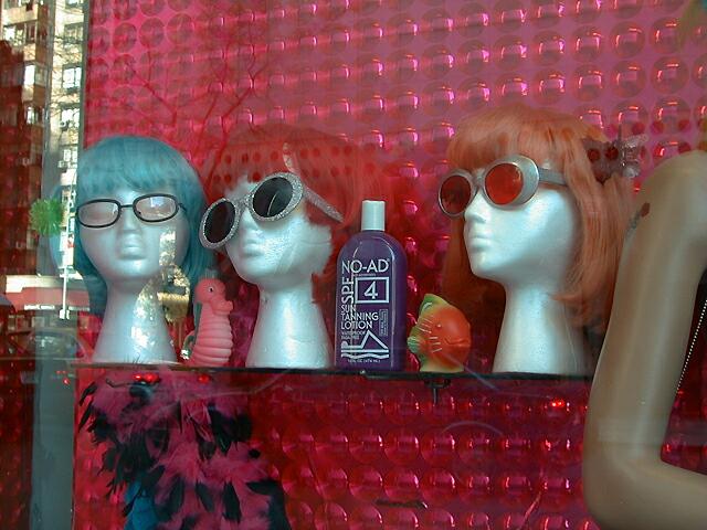 sorabji.com: More mannequins, Manhattan