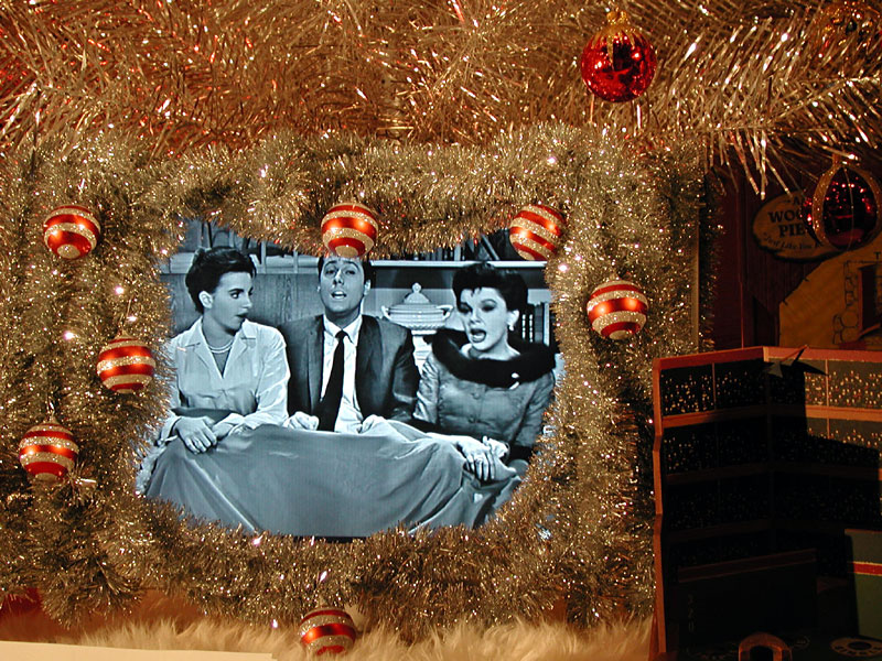 sorabji.com: Hammacher-Schlemmer Window Display