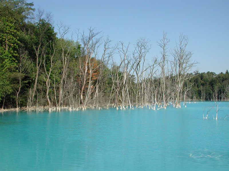 Chester, WV: Blue Lake