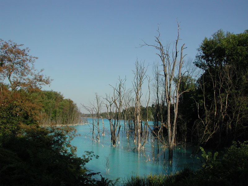 Chester, WV: Blue Lake