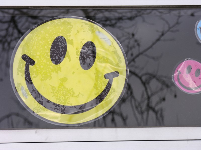 sorabji.com: Smiley Face