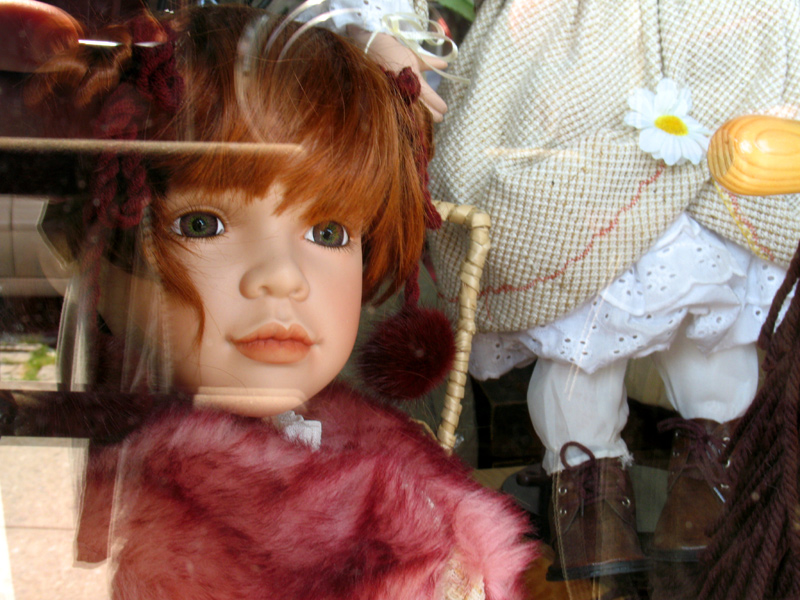 sorabji.com: Astoria Window Display