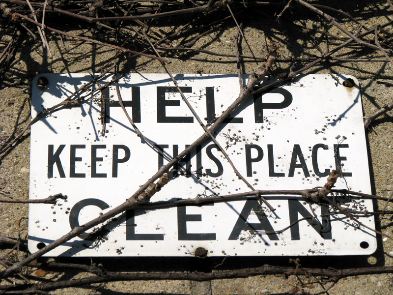 sorabji.com: Help Keep This Place Clean, L.I.C.