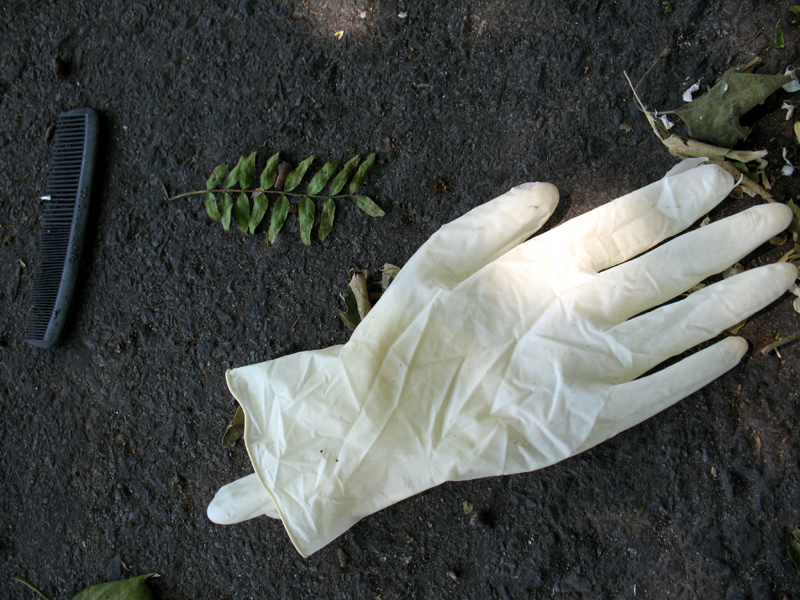 sorabji.com: Surgical Glove and Comb. Astoria