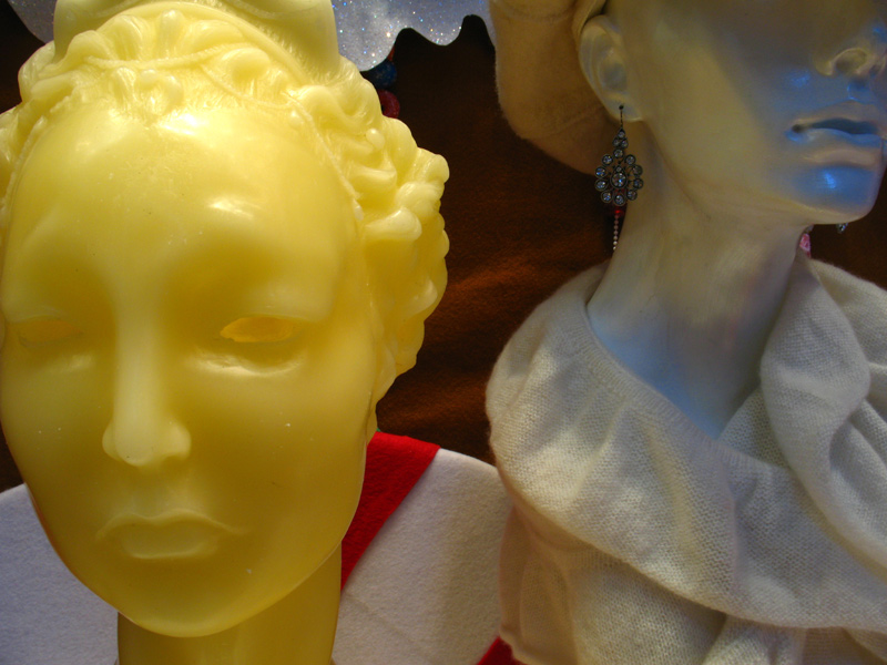 sorabji.com: Window Display