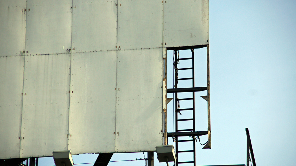 sorabji.com: Billboard Ladder