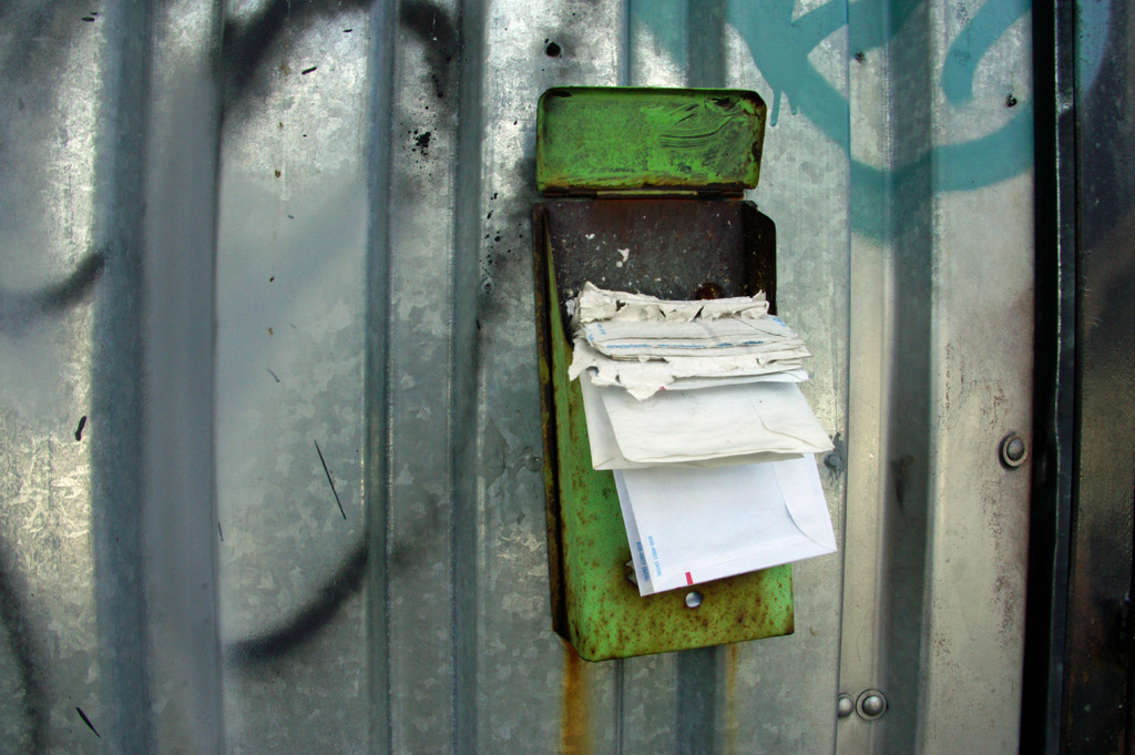 sorabji.com: Green Mailbox